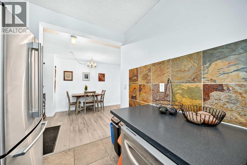 #101 2218 30 Street SW - 11