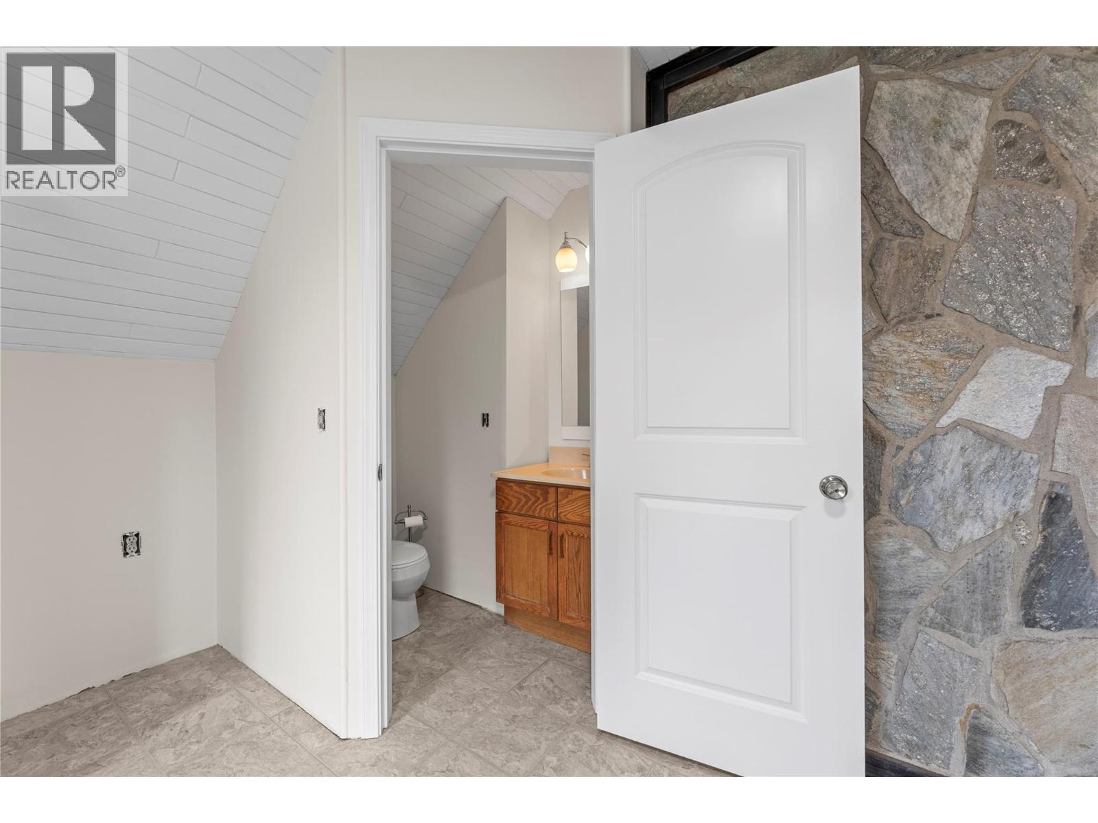 3135 Edes Road - 39