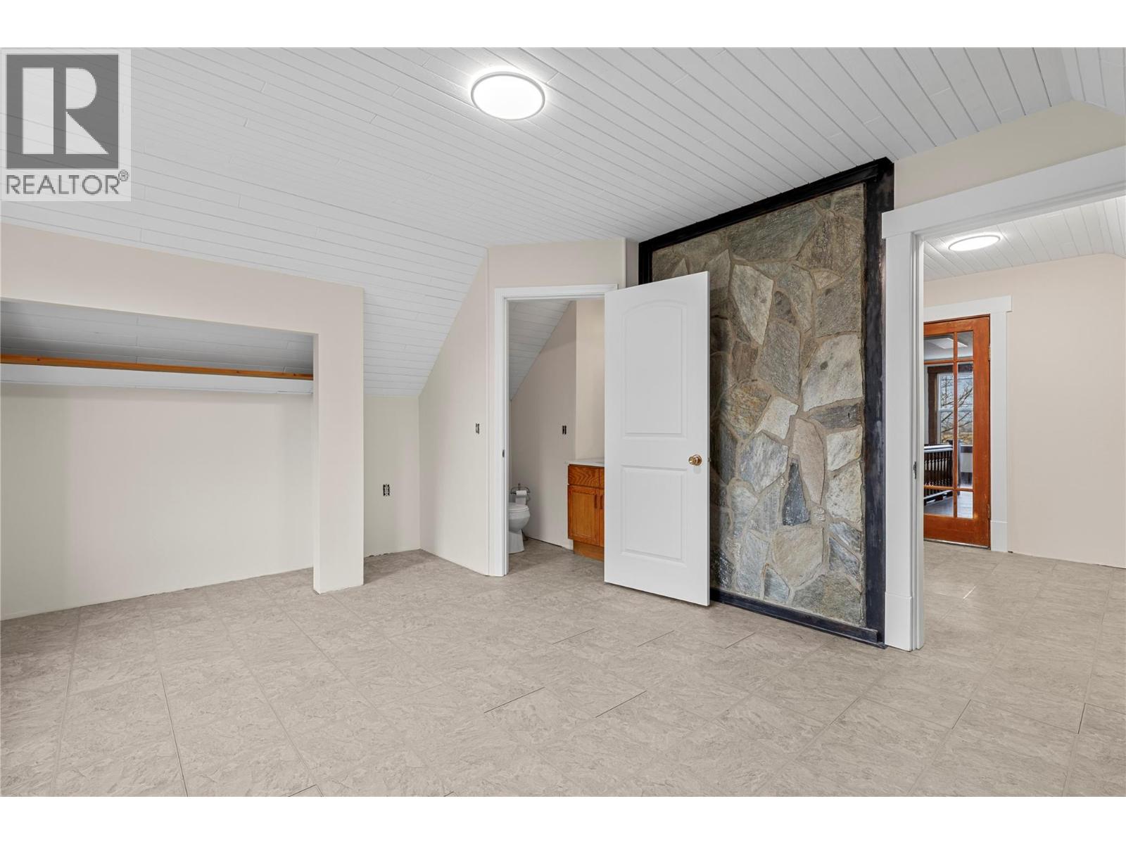 3135 Edes Road - 38