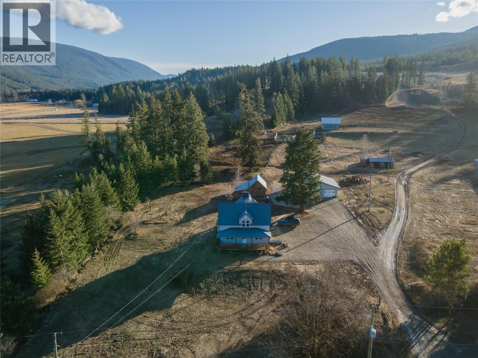 3135 Edes Road - 64