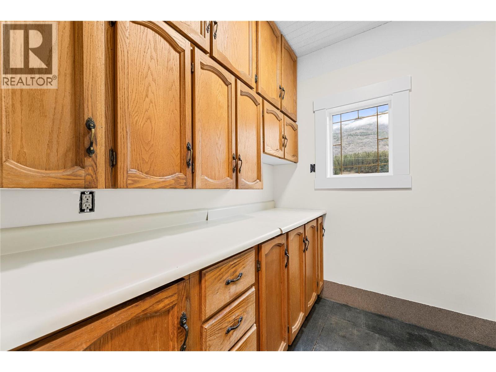 3135 Edes Road - 20
