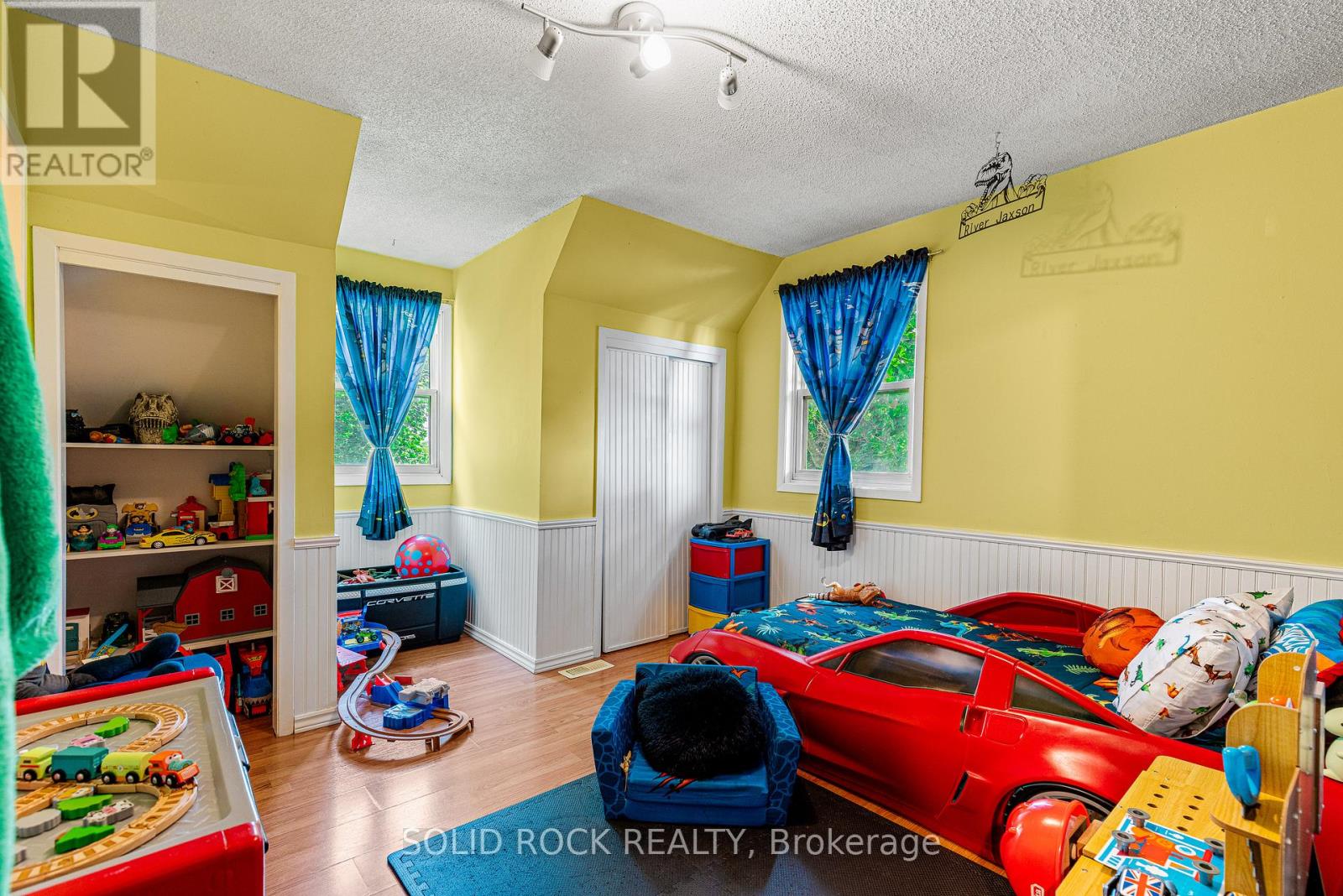 10106 DIXIE ROAD E - 25