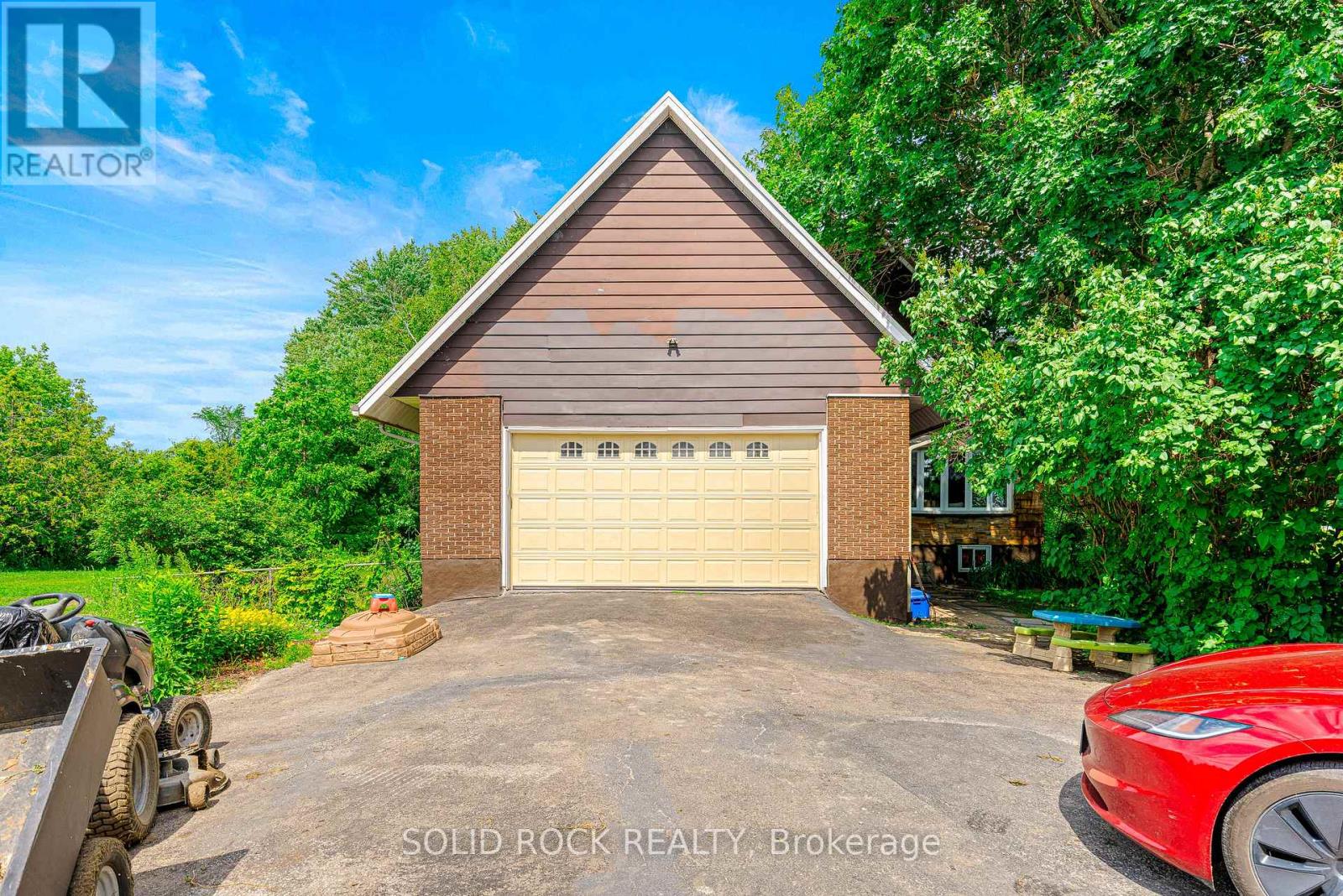 10106 DIXIE ROAD E - 3