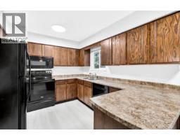 20800 Camwood Avenue, Maple Ridge, BC V2X2P1 Photo 13