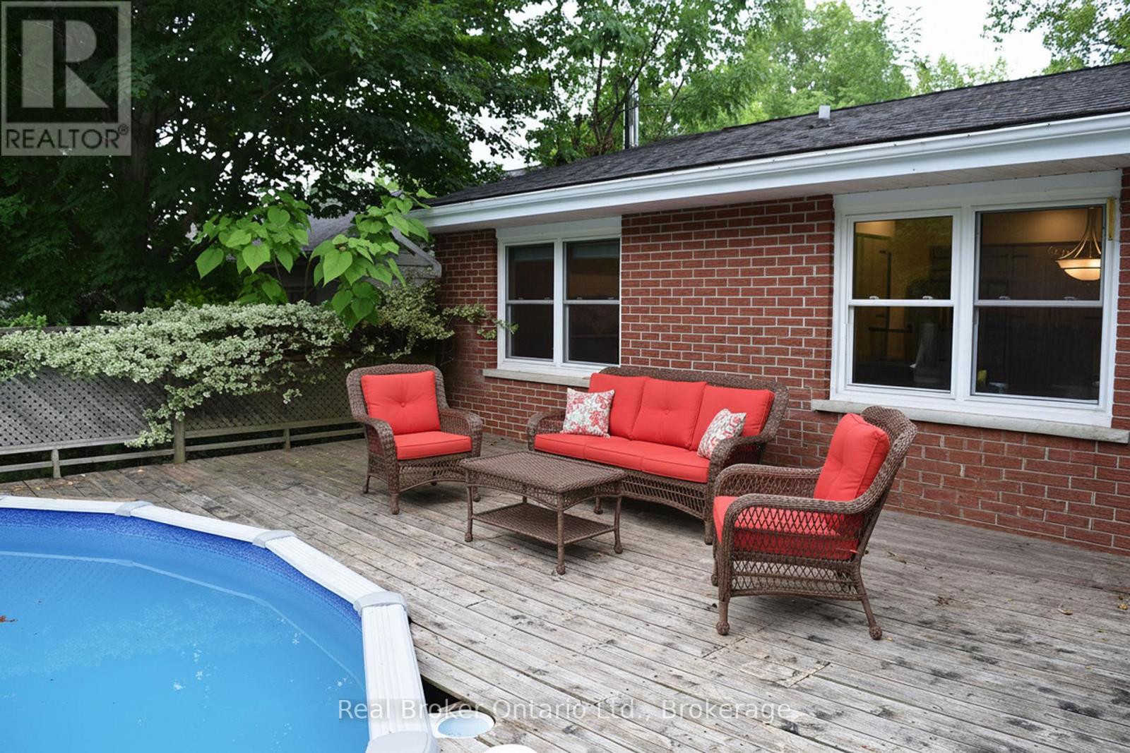 617 LOUIS STREET - 47