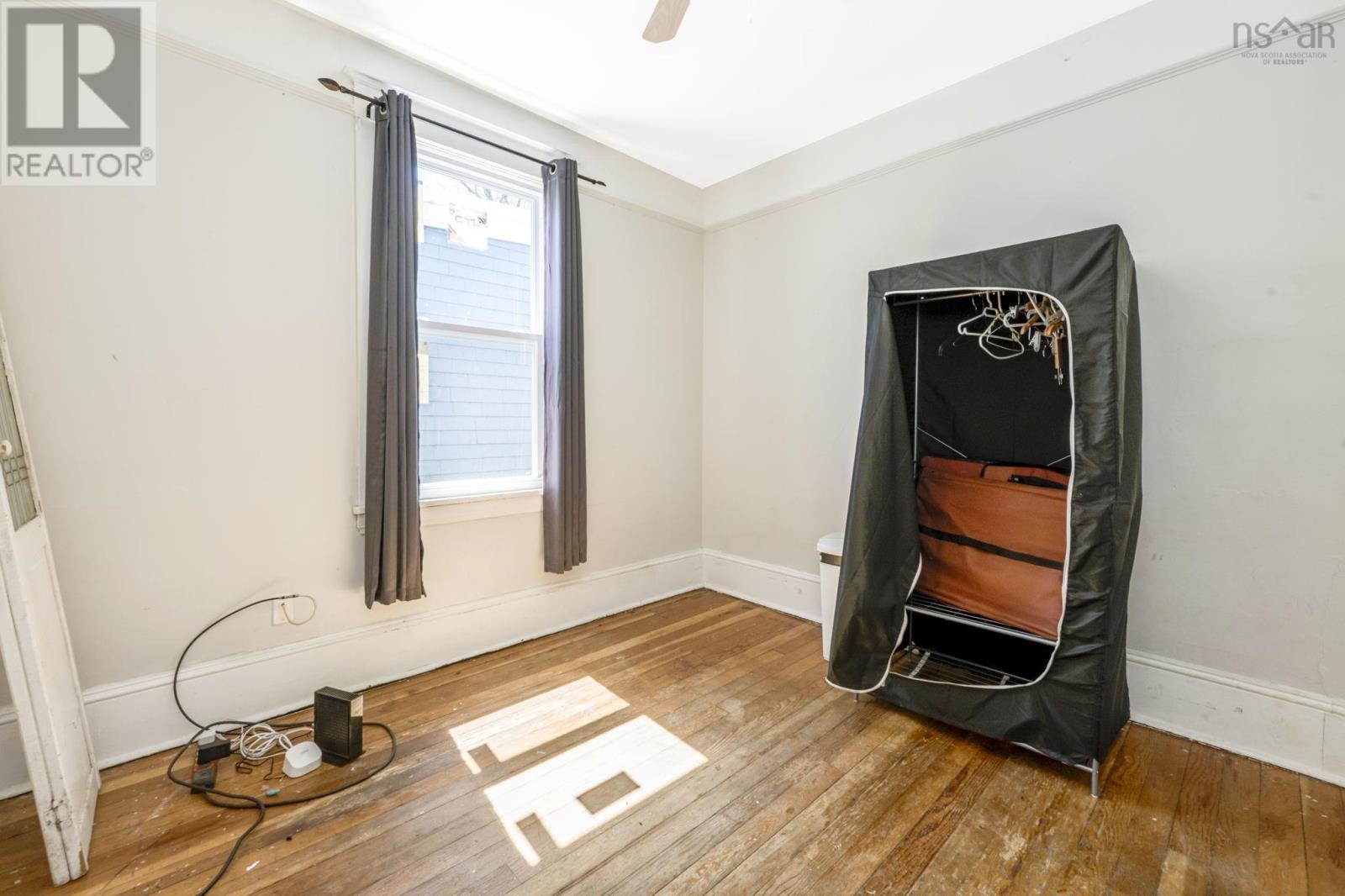 2627/2629 Fuller Terrace - 13