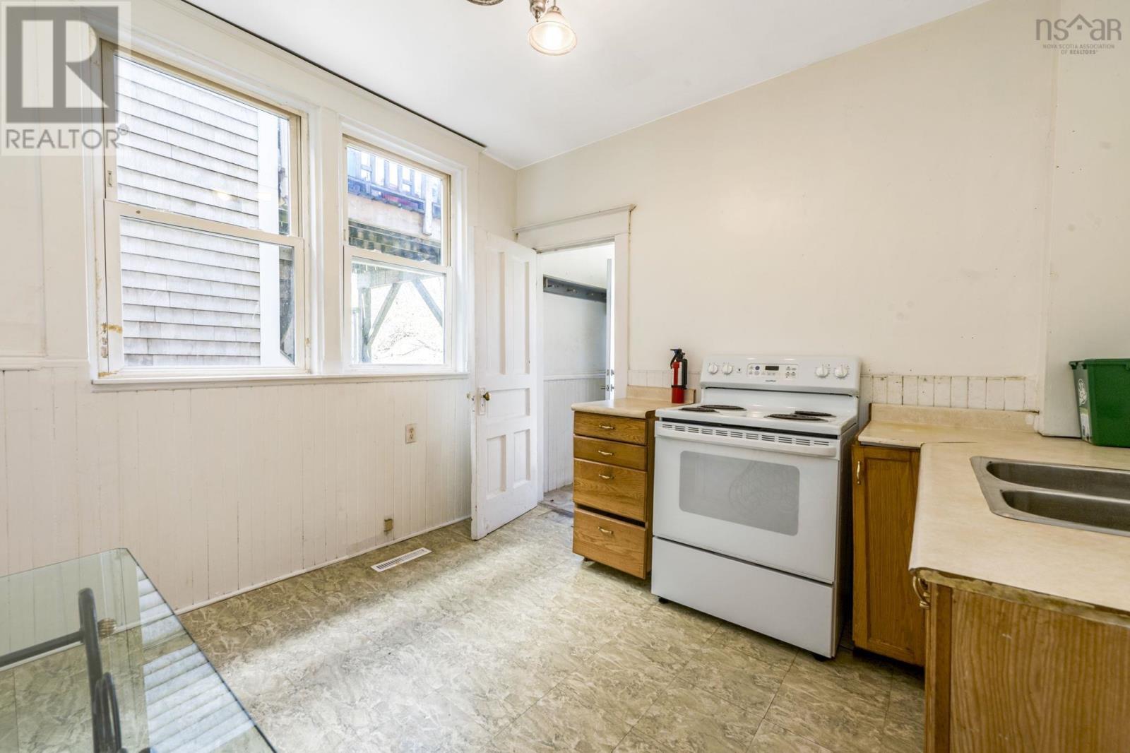 2627/2629 Fuller Terrace - 35