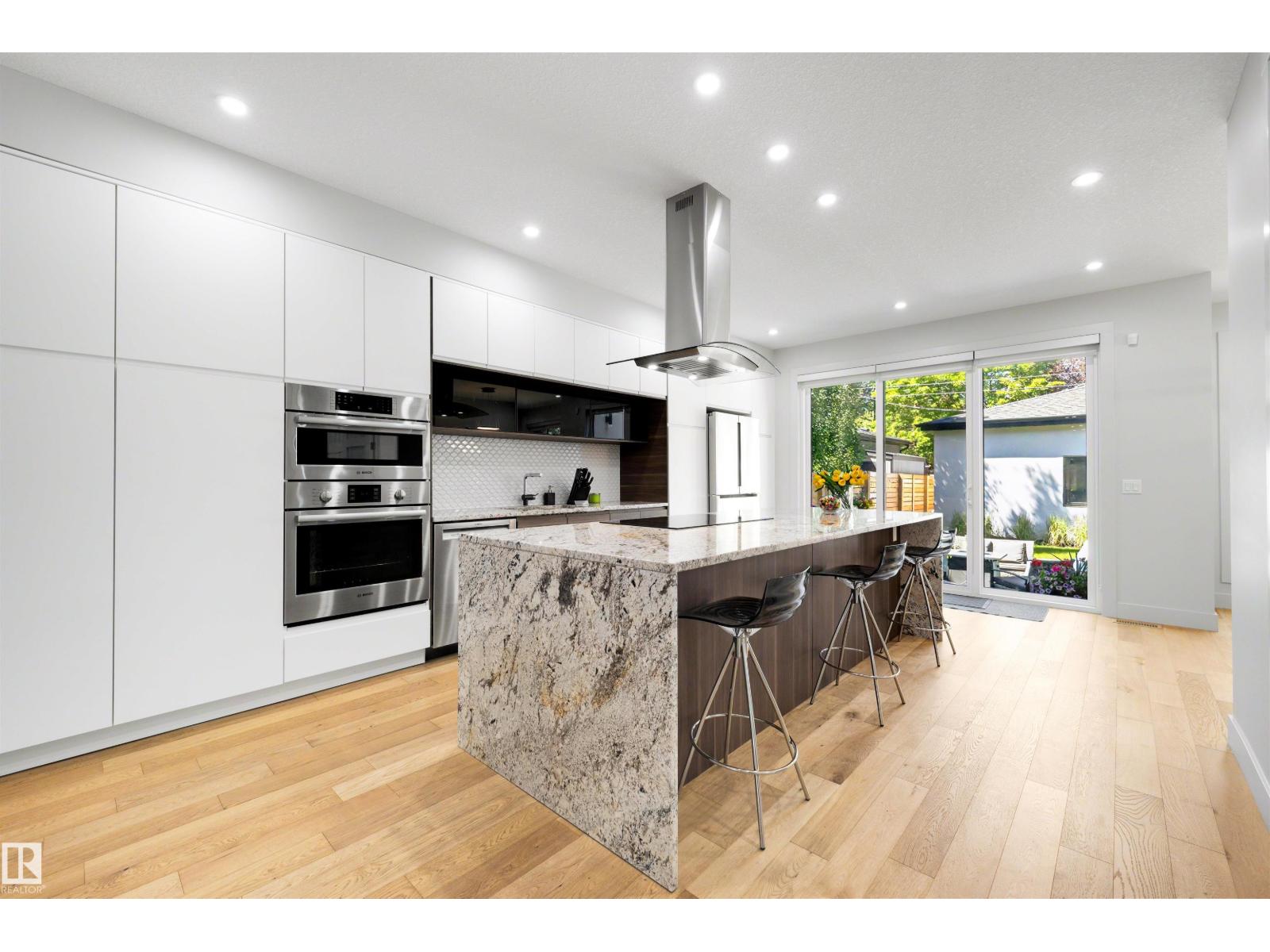 7814 142 ST NW - 15