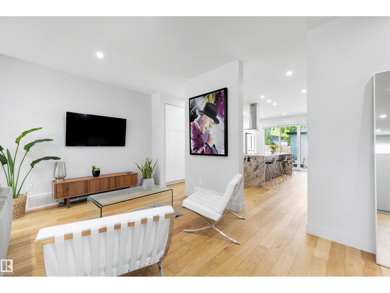 7814 142 ST NW - 14