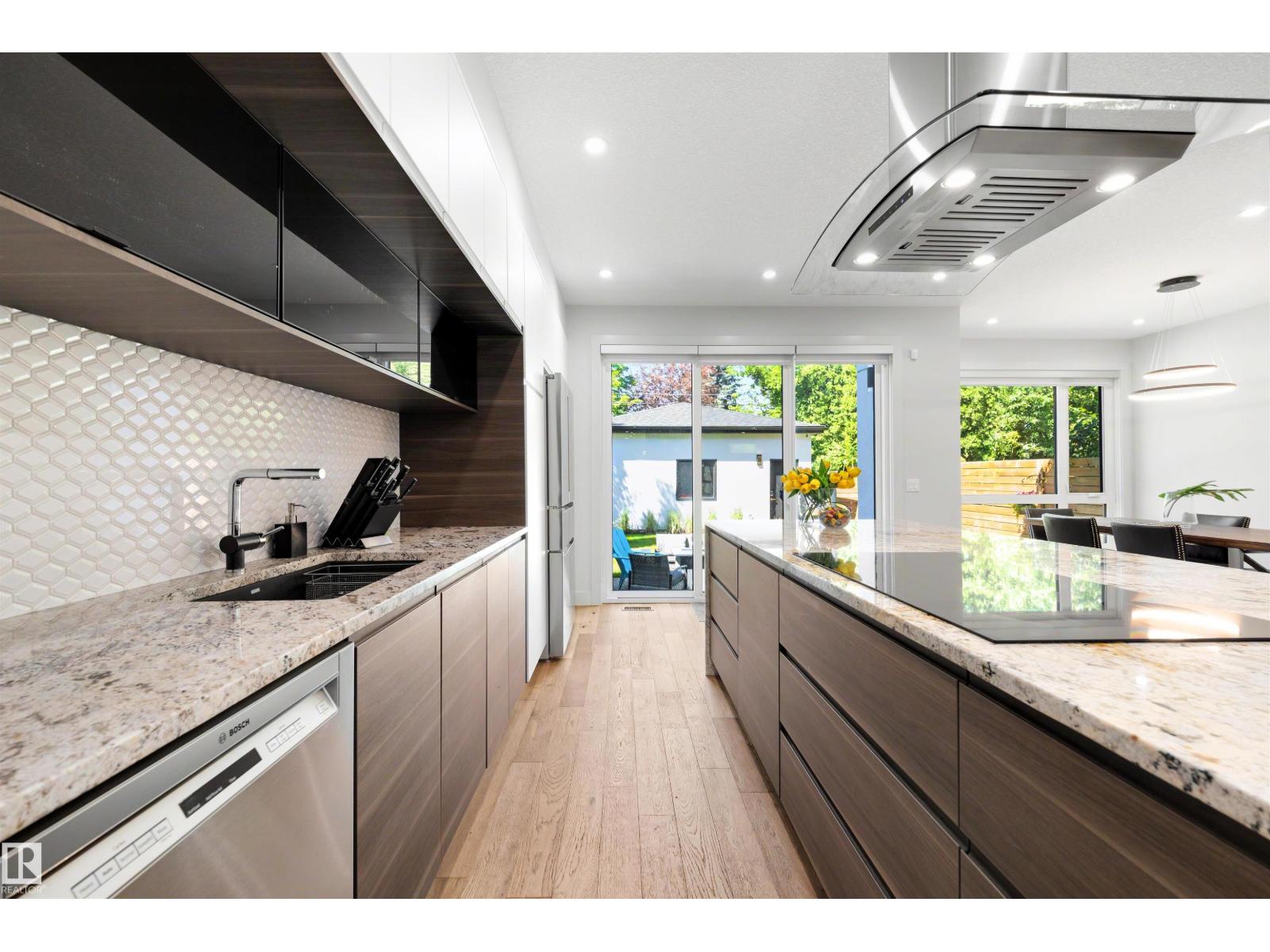 7814 142 ST NW - 19