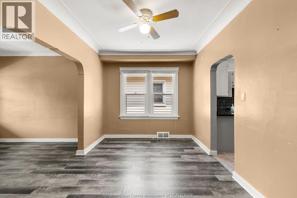 1274 WINDERMERE - Image 10