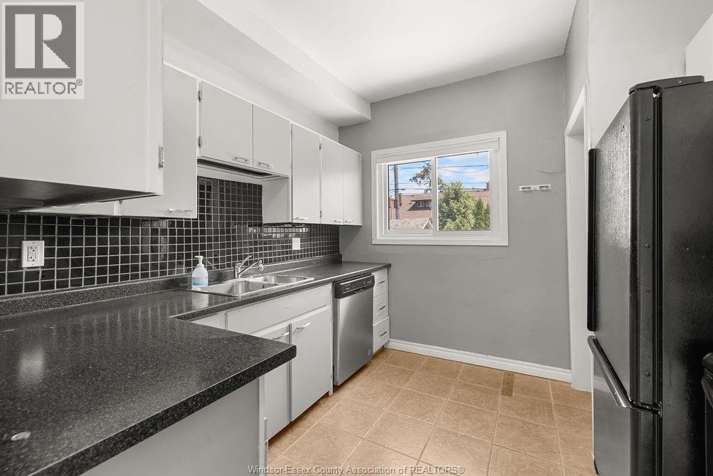 1274 WINDERMERE - Image 11