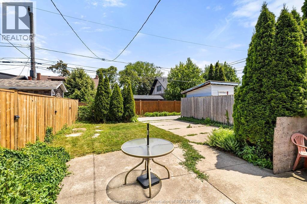 1274 WINDERMERE - Image 17