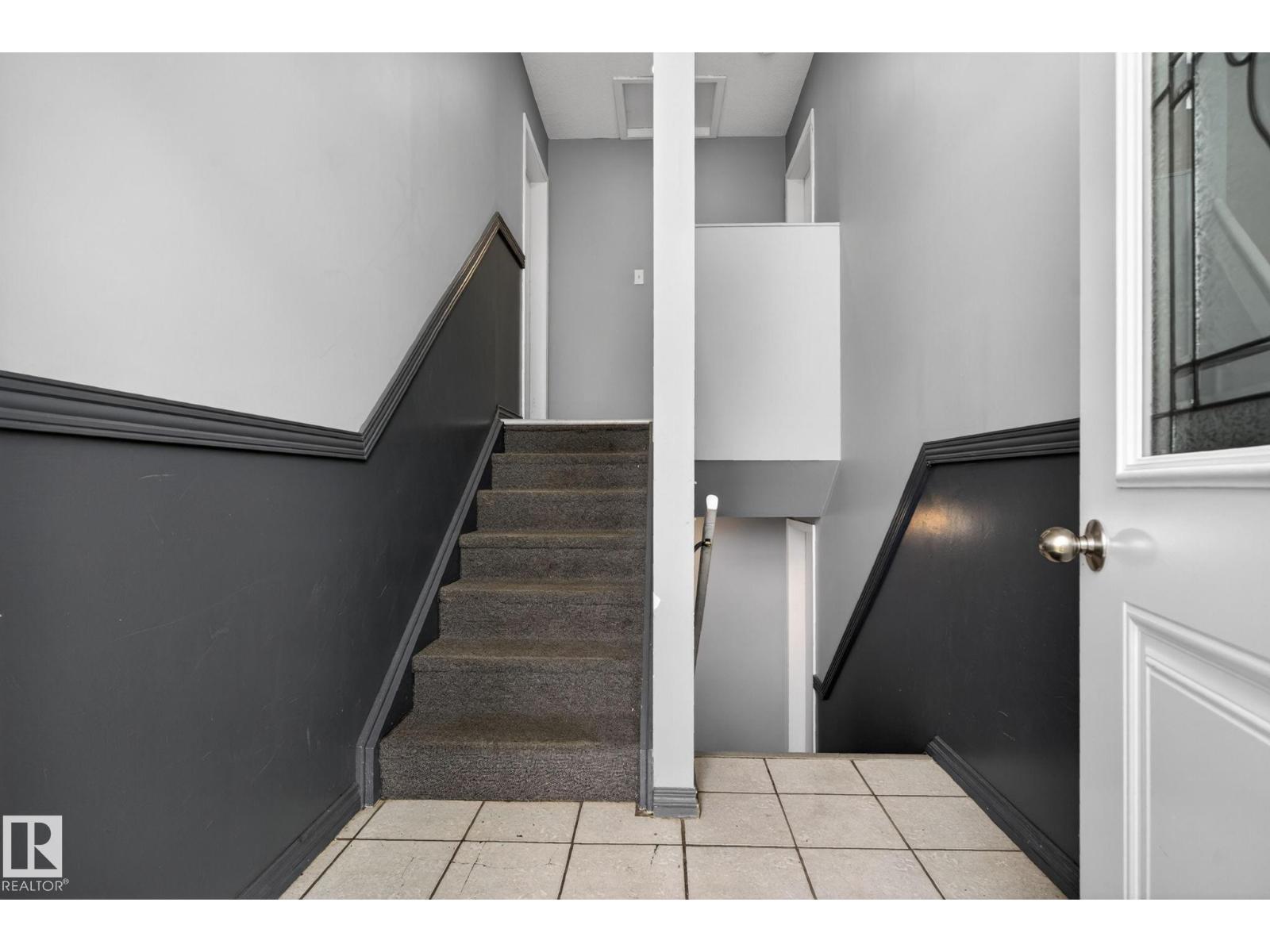 6203 122 AV NW - 31