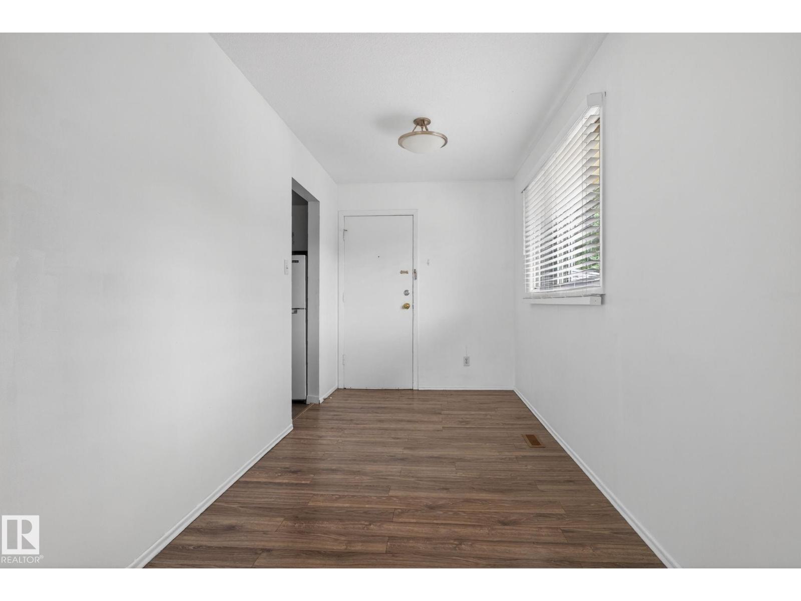 6203 122 AV NW - 39