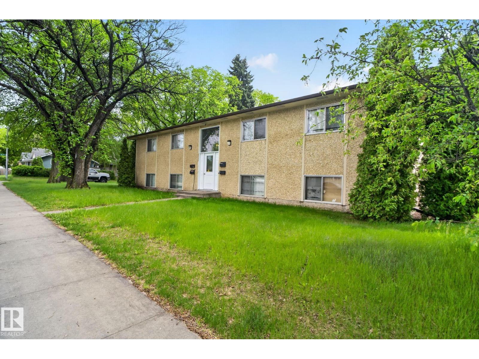 6203 122 AV NW - 50