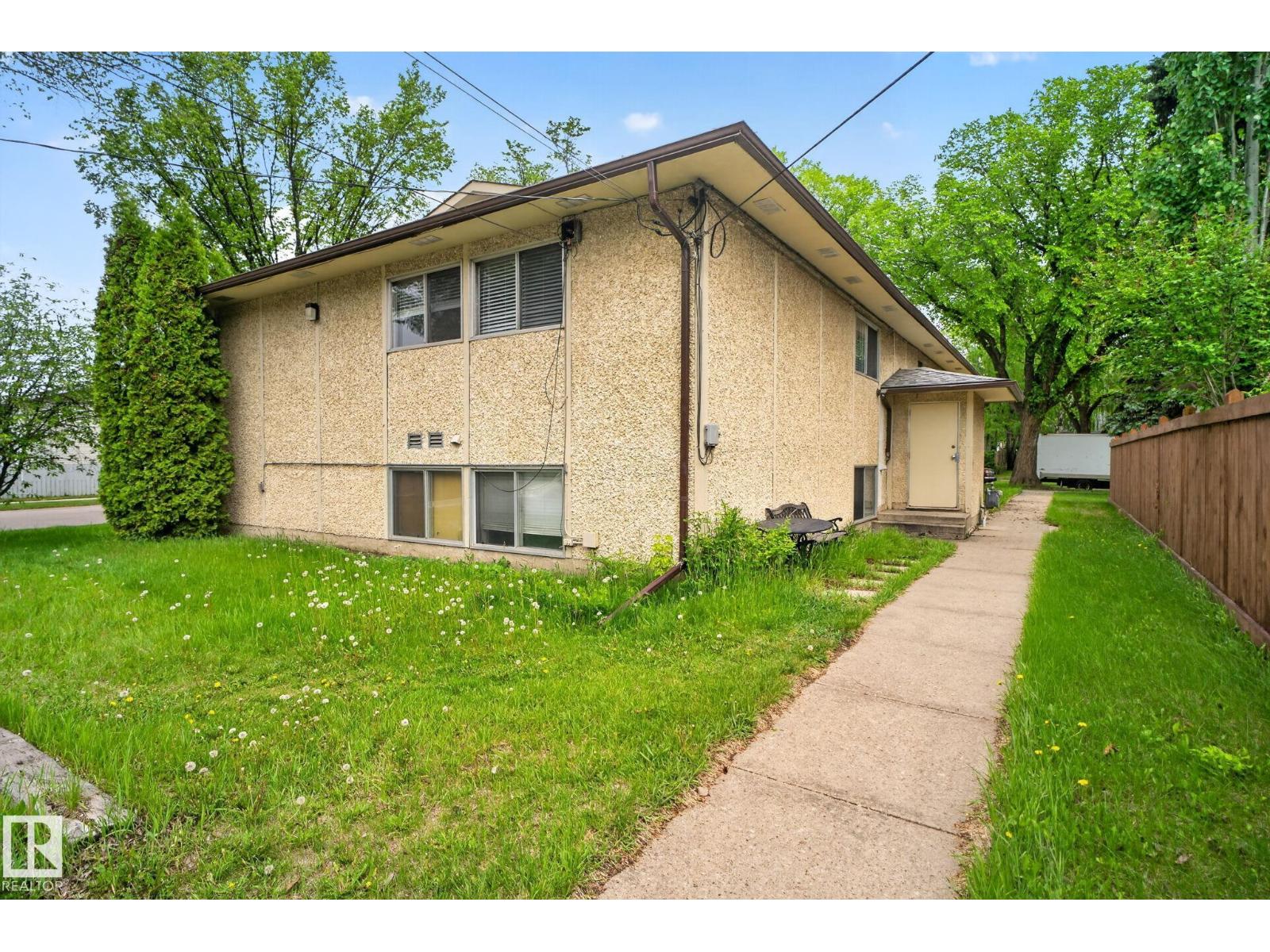 6203 122 AV NW - 51