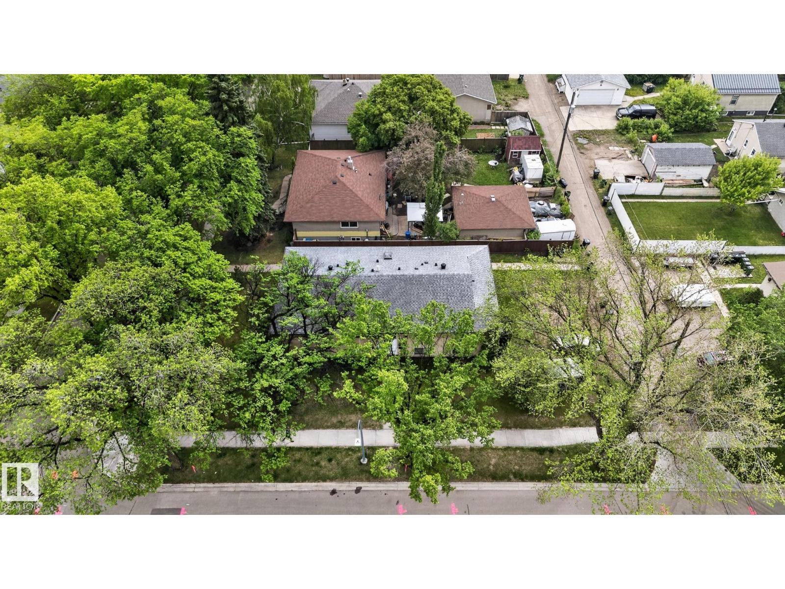 6203 122 AV NW - 59
