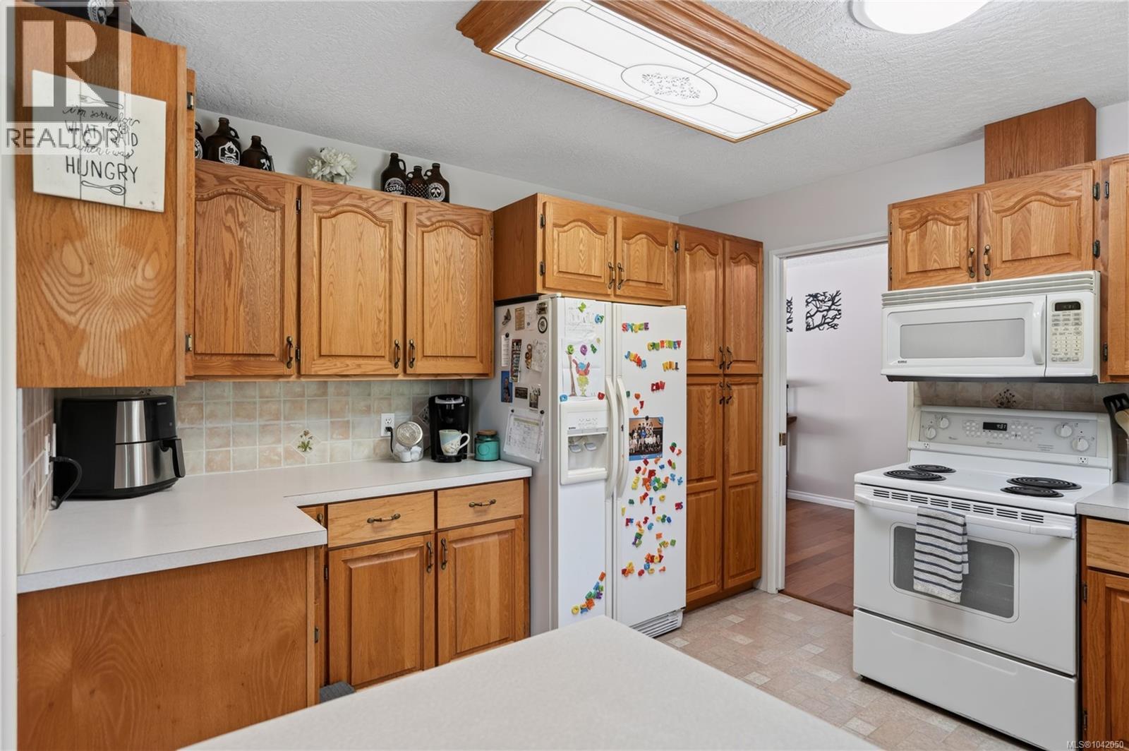 4269 Wellington Ave - 10