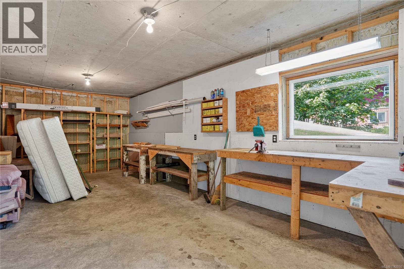 4269 Wellington Ave - 45