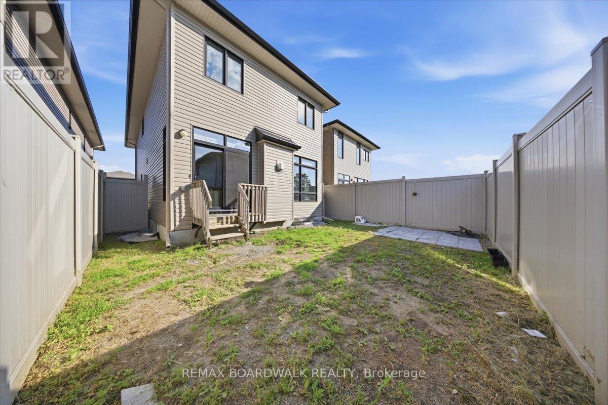 3 Bed, 4 Bath House for Rent in Ottawa – 54 THUNDERBOLT STREET, Ottawa – MLS# X13530022 - Image 28