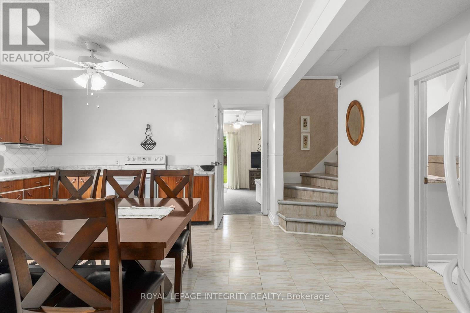 1081 KENASTON STREET - 19