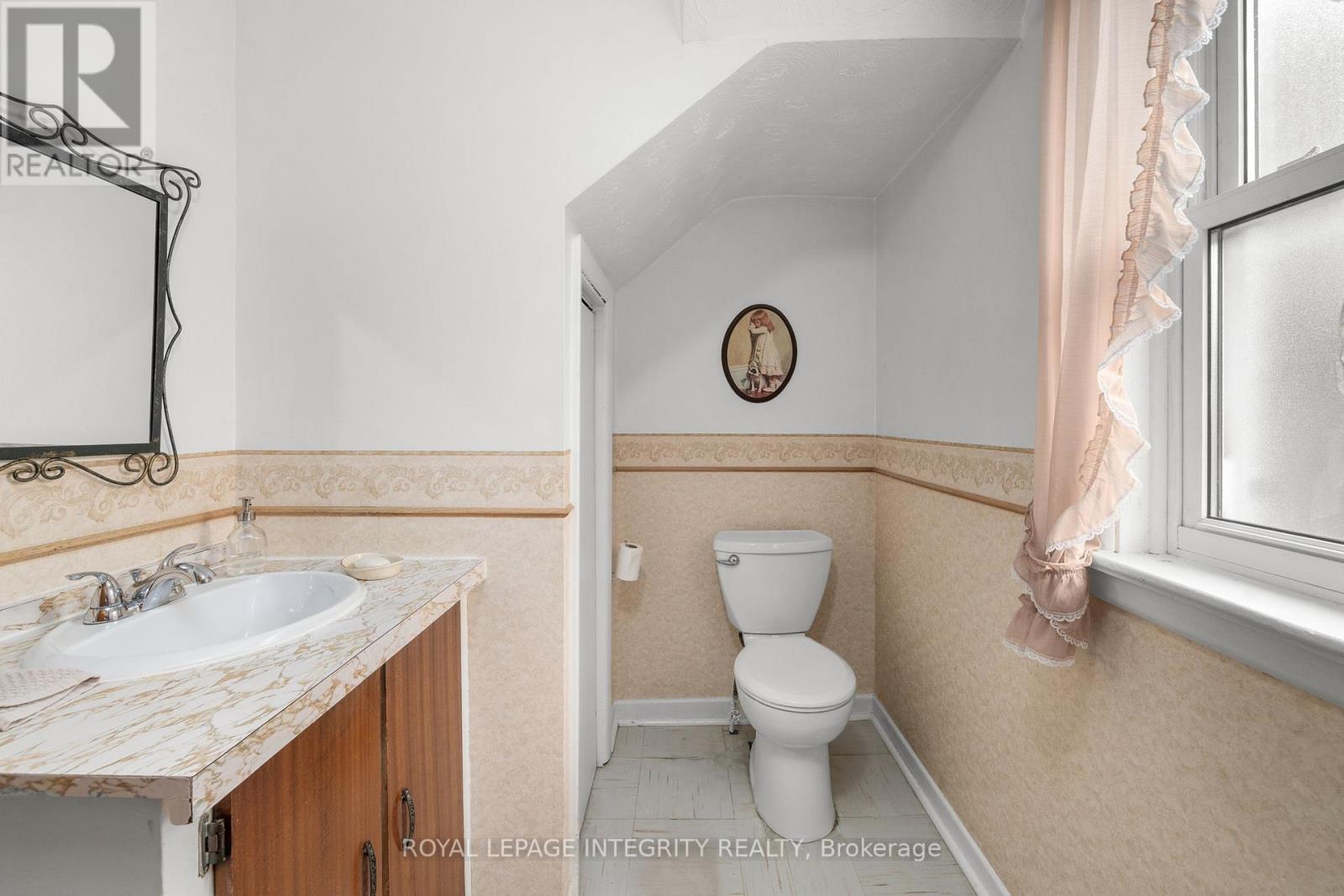 1081 KENASTON STREET - 26