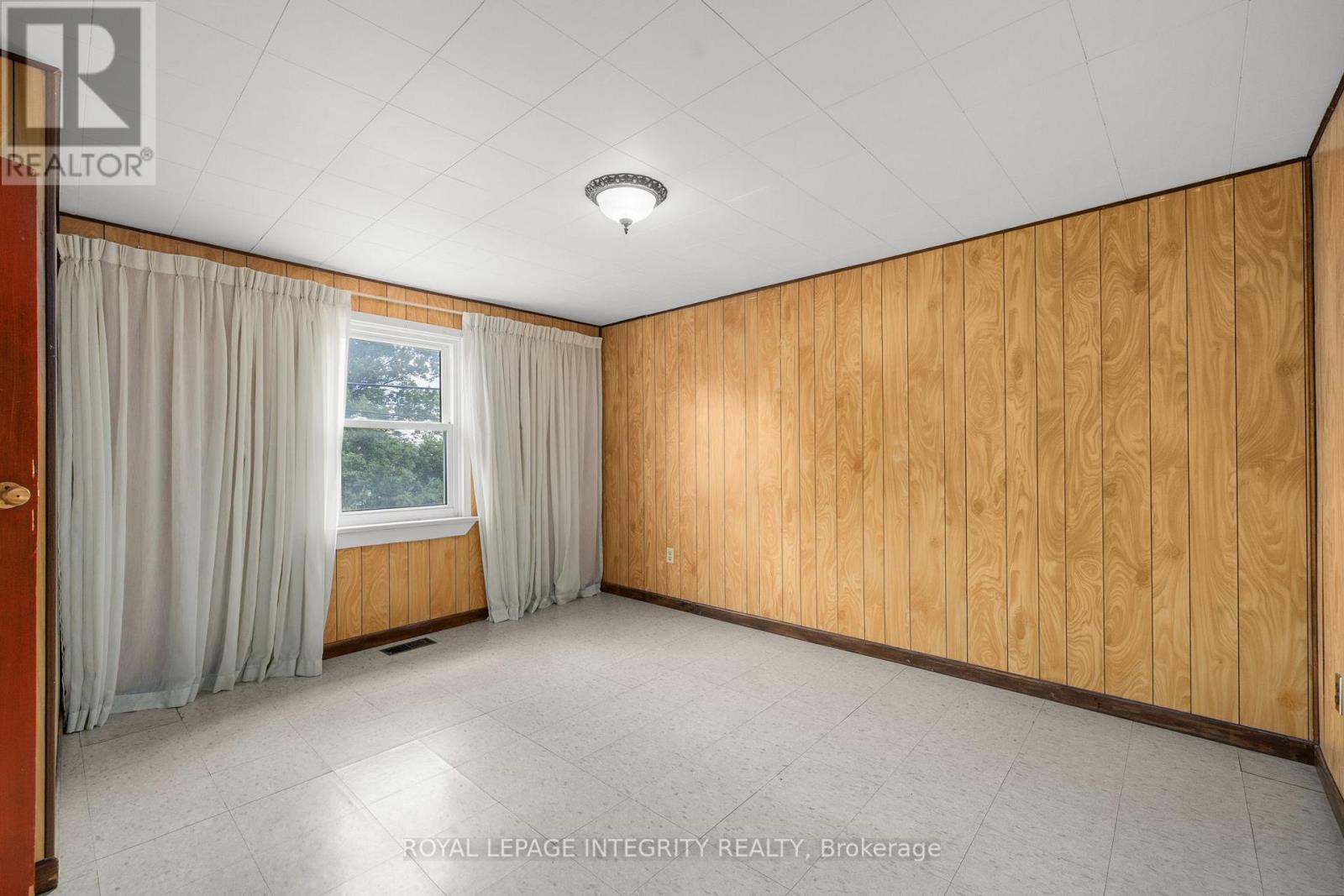 1081 KENASTON STREET - 41