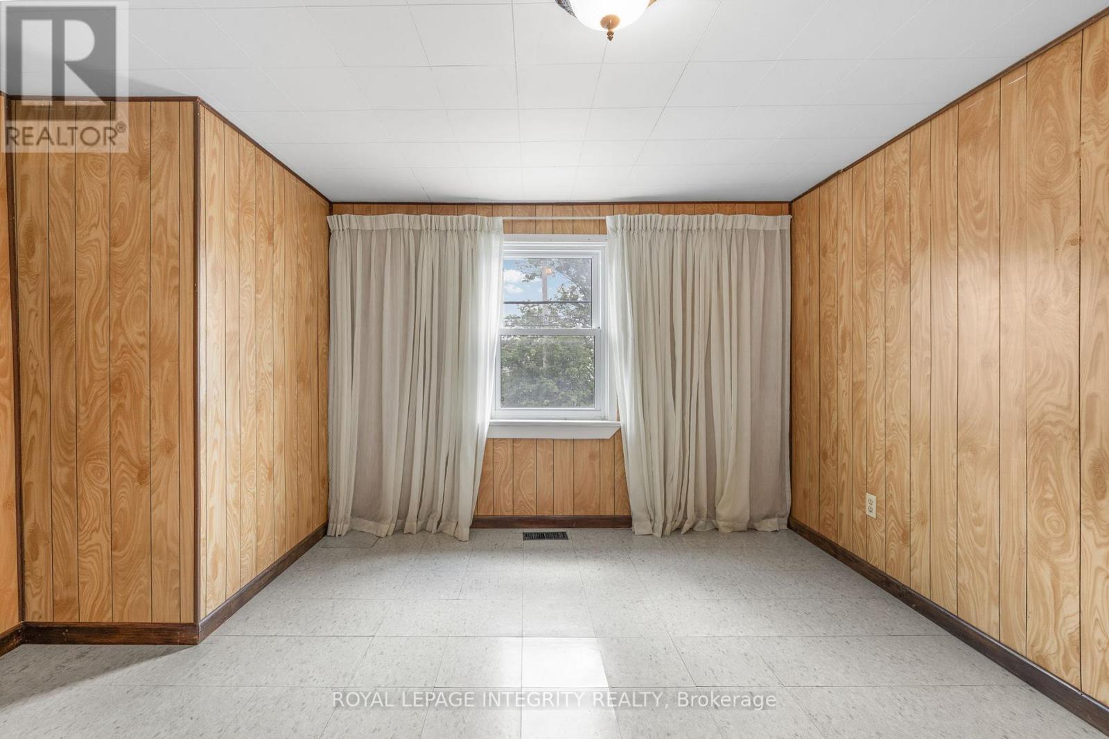 1081 KENASTON STREET - 42