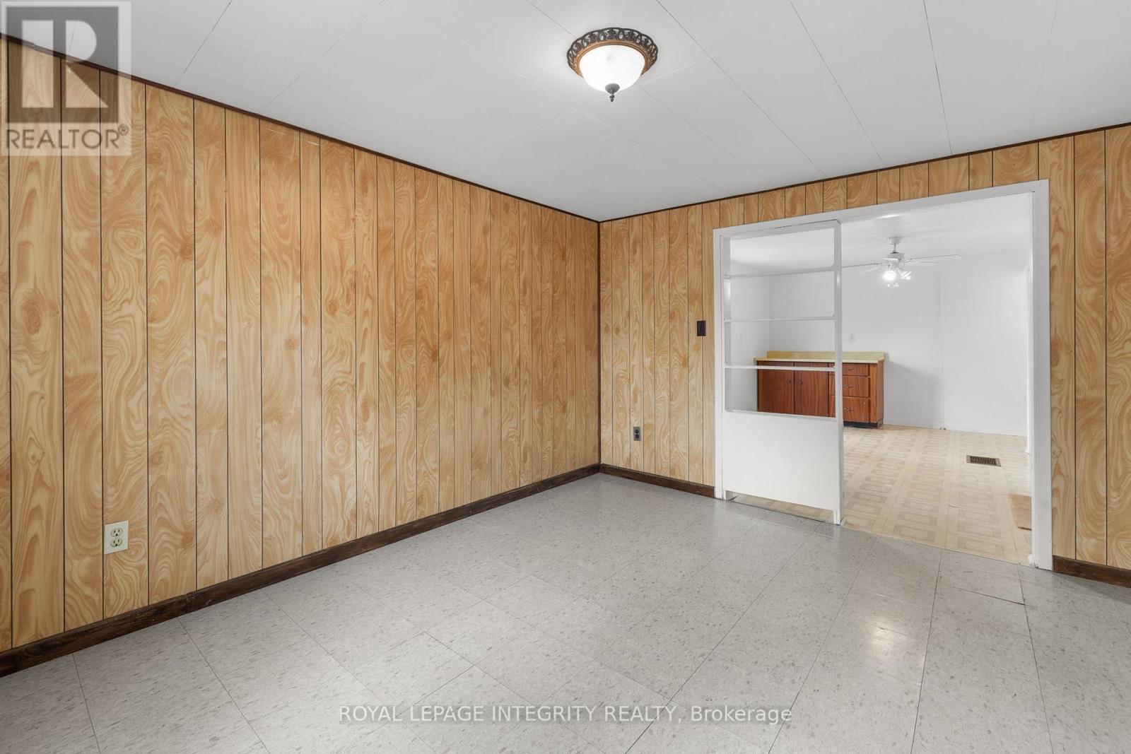 1081 KENASTON STREET - 43