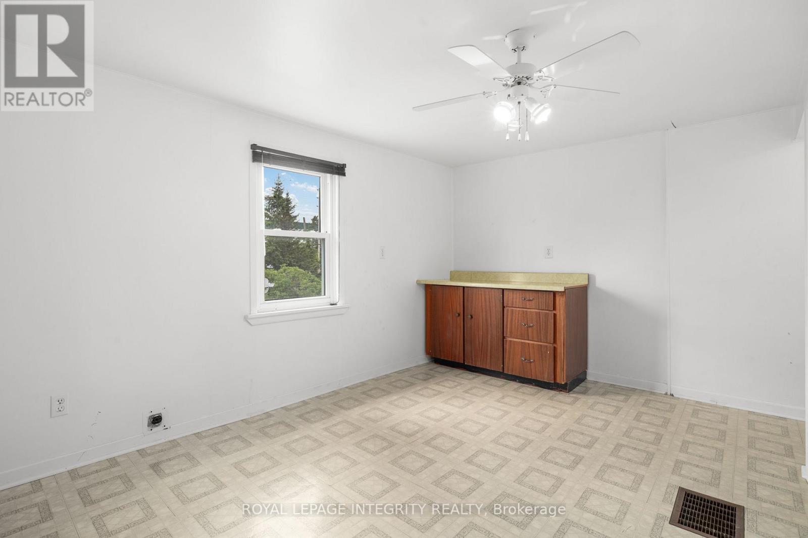 1081 KENASTON STREET - 45