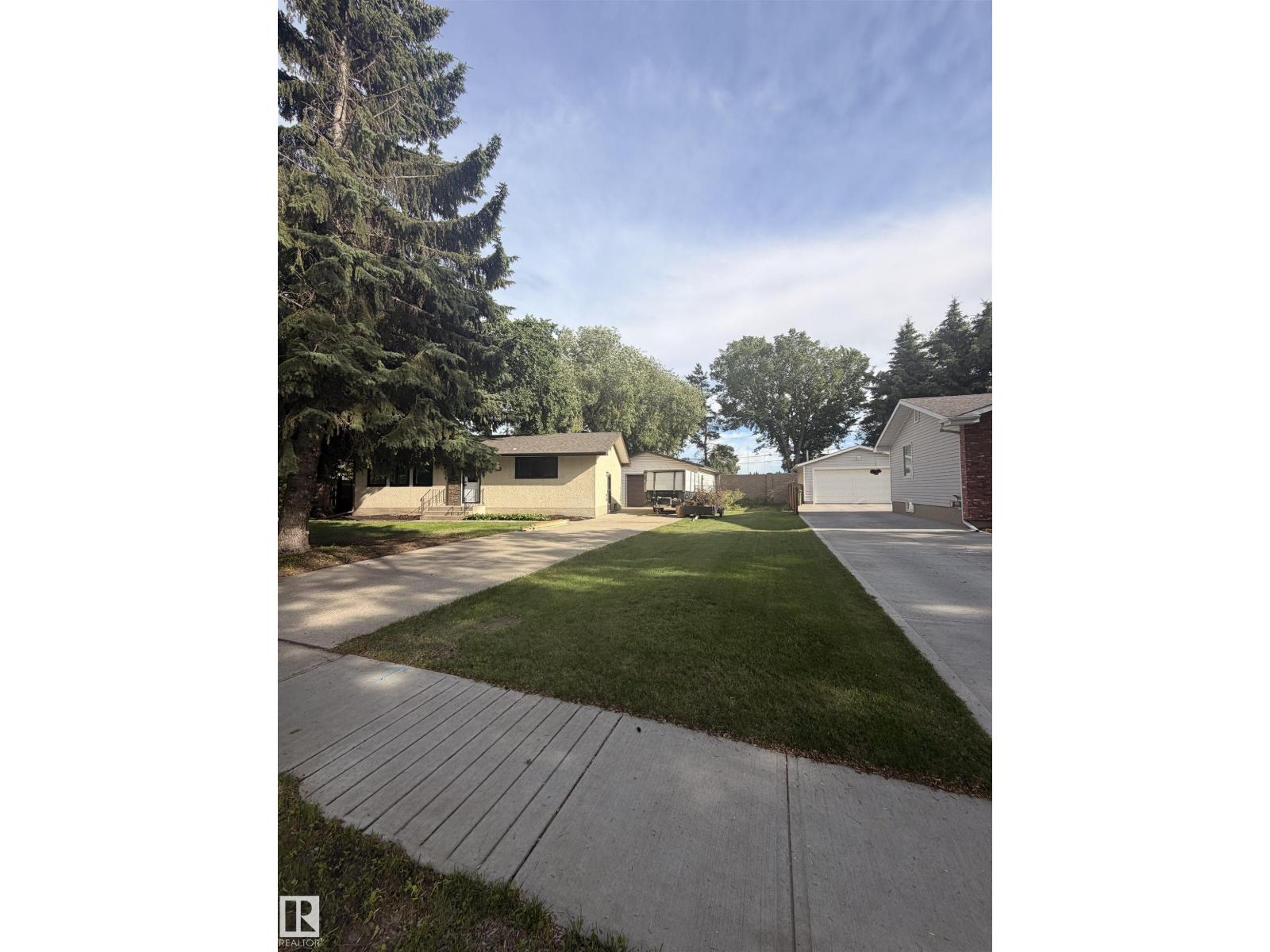8 SAVOY PL — photo 12