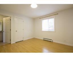 12136 100a Avenue, Surrey, BC V3V2Y5 Photo 17