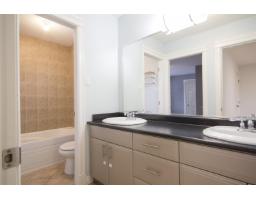 12136 100a Avenue, Surrey, BC V3V2Y5 Photo 18