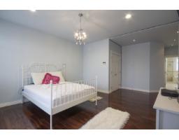 12136 100a Avenue, Surrey, BC V3V2Y5 Photo 24