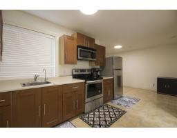 12136 100a Avenue, Surrey, BC V3V2Y5 Photo 26