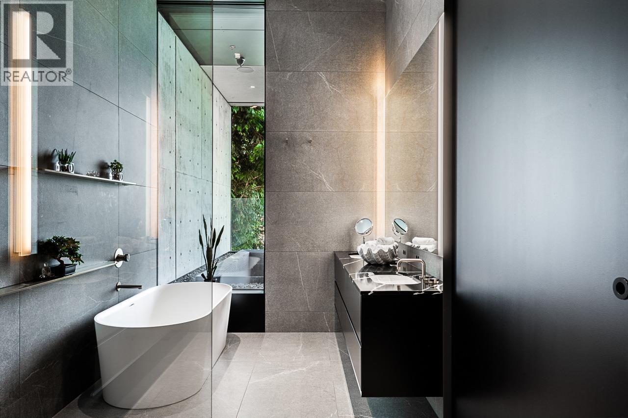 3478 MARINE DRIVE, West Vancouver