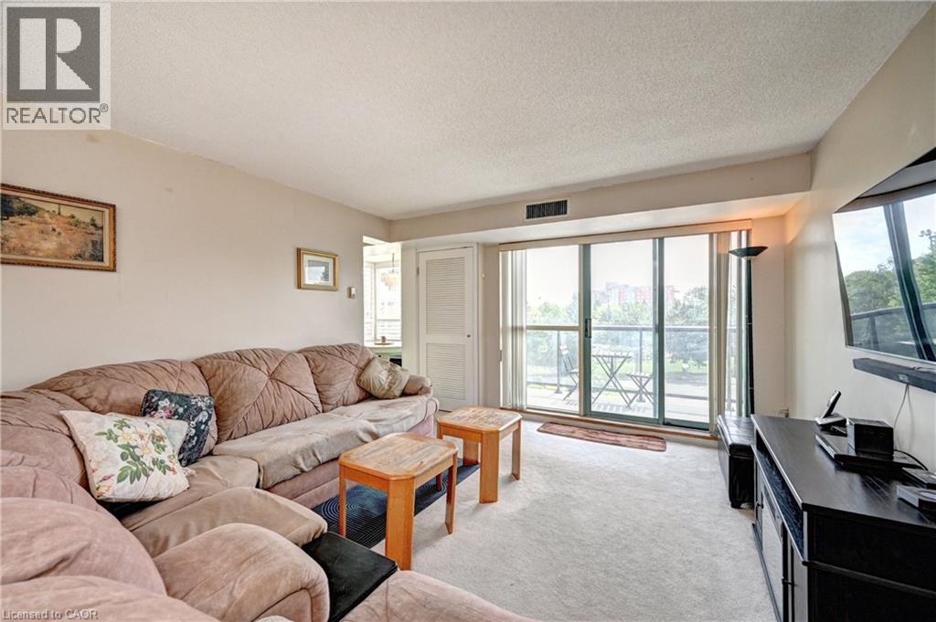 #305 30 BLUE SPRINGS Drive - 11