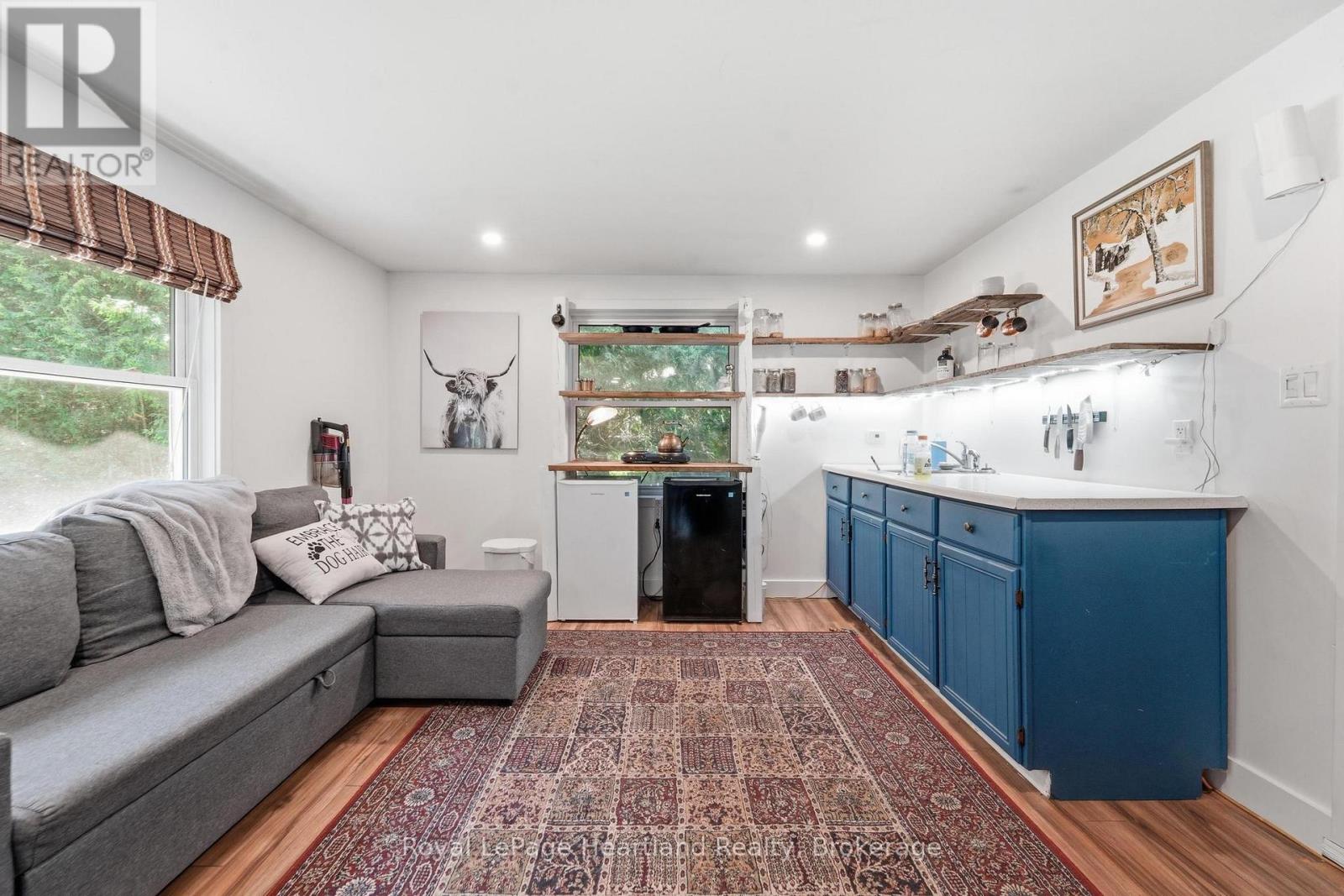 36 JANE STREET - 11
