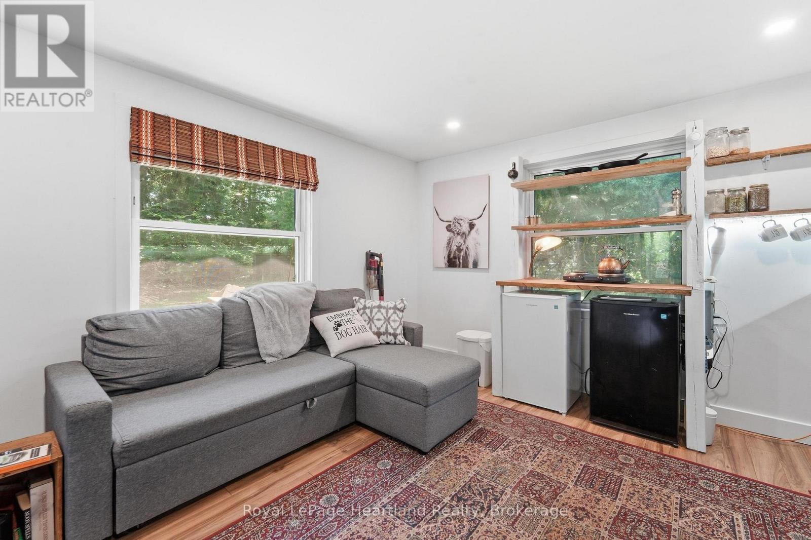 36 JANE STREET - 8