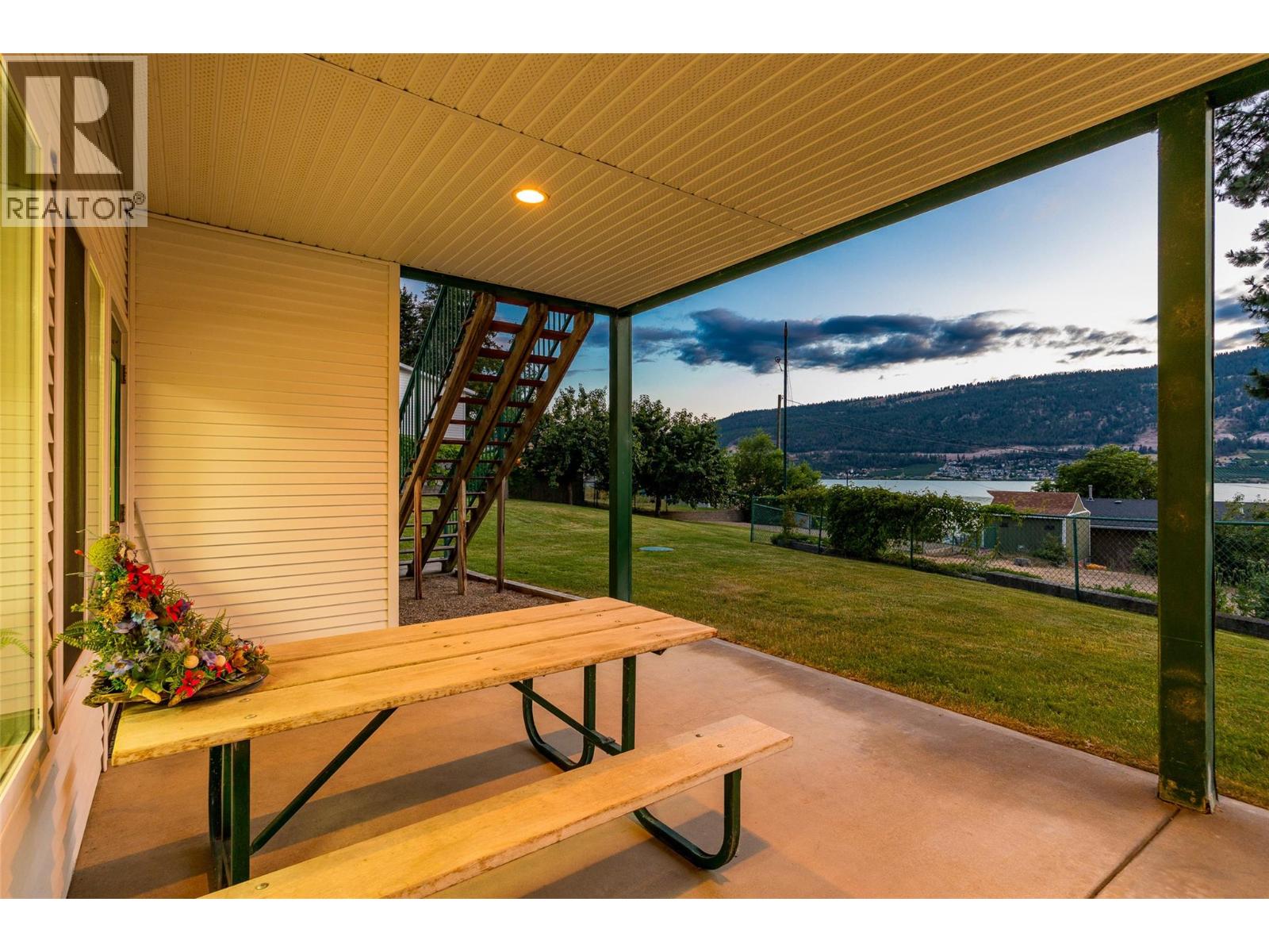 15326 Oyama Road, Lake Country