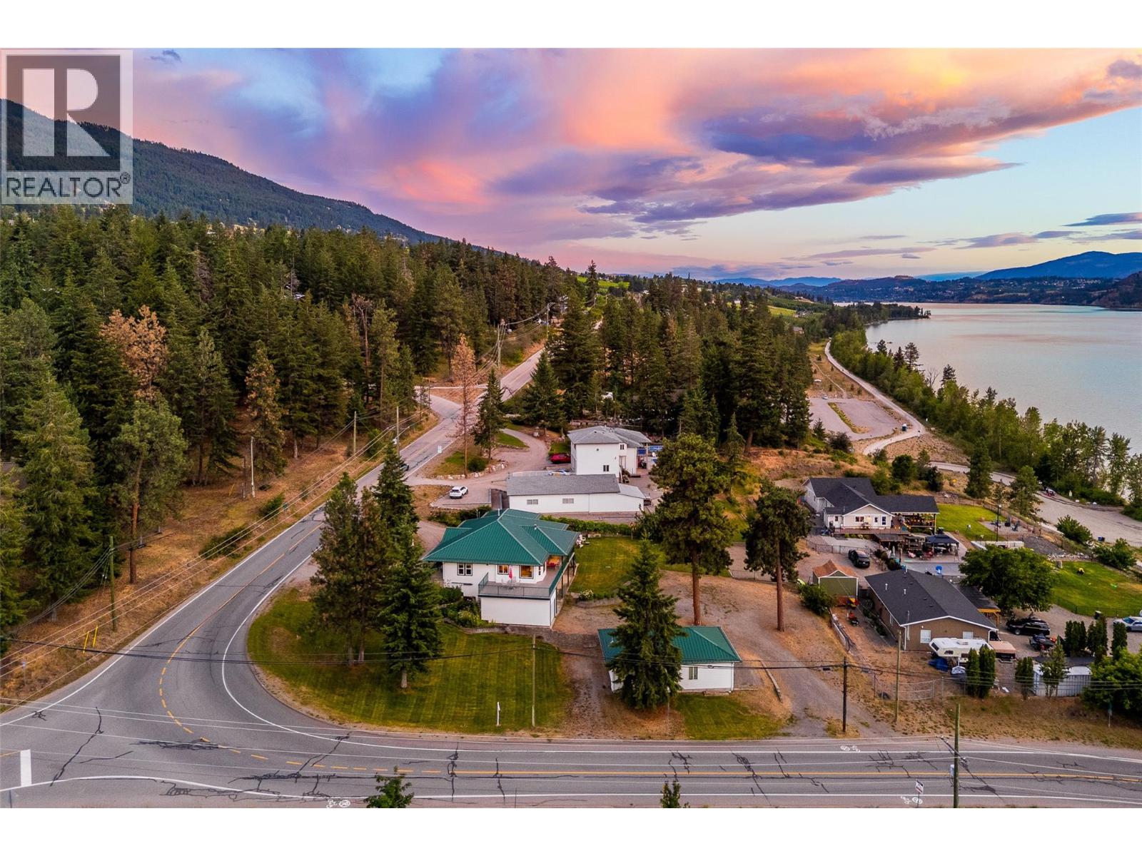 15326 Oyama Road, Lake Country