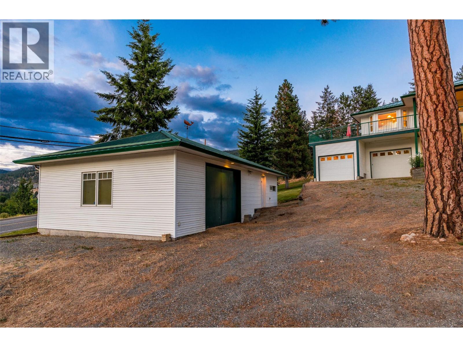 15326 Oyama Road, Lake Country