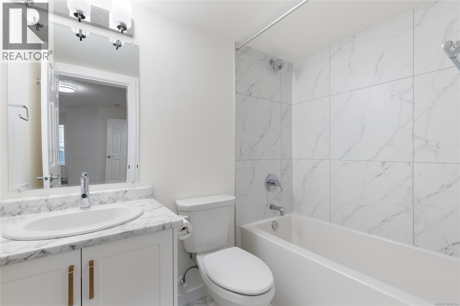 #103 689 Bay St - 20