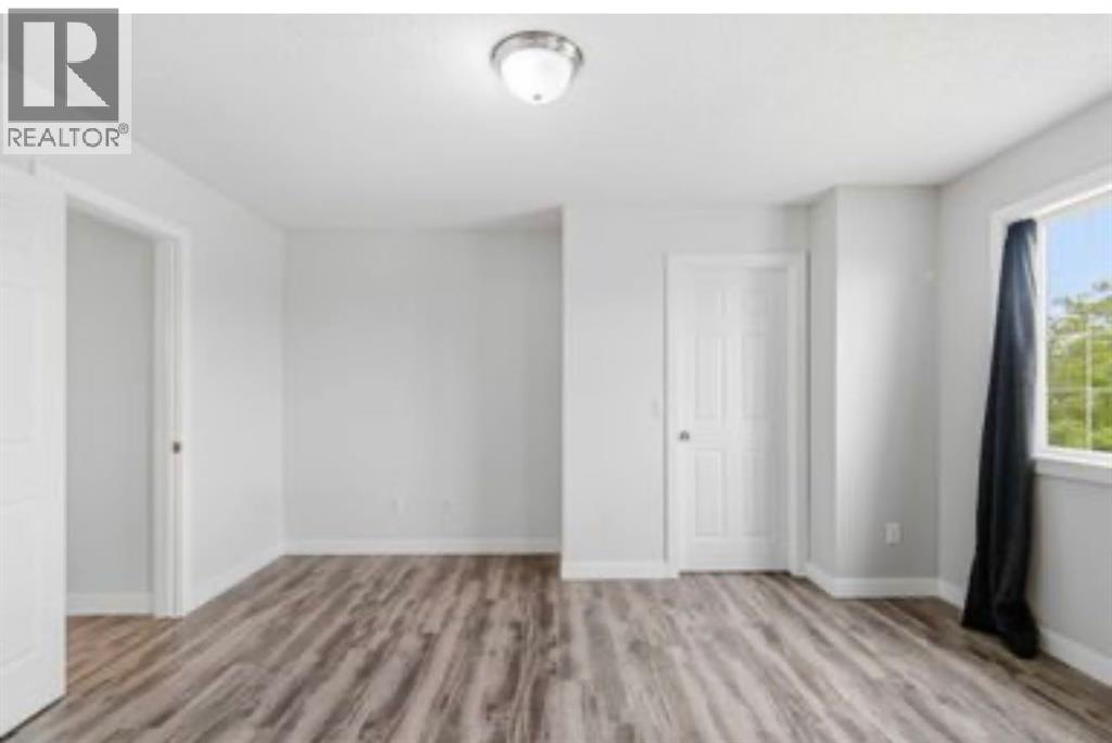 198 Fox Crescent - 11