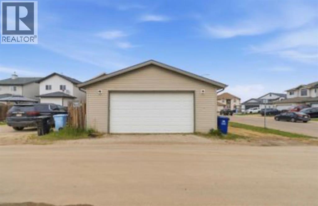198 Fox Crescent - 25