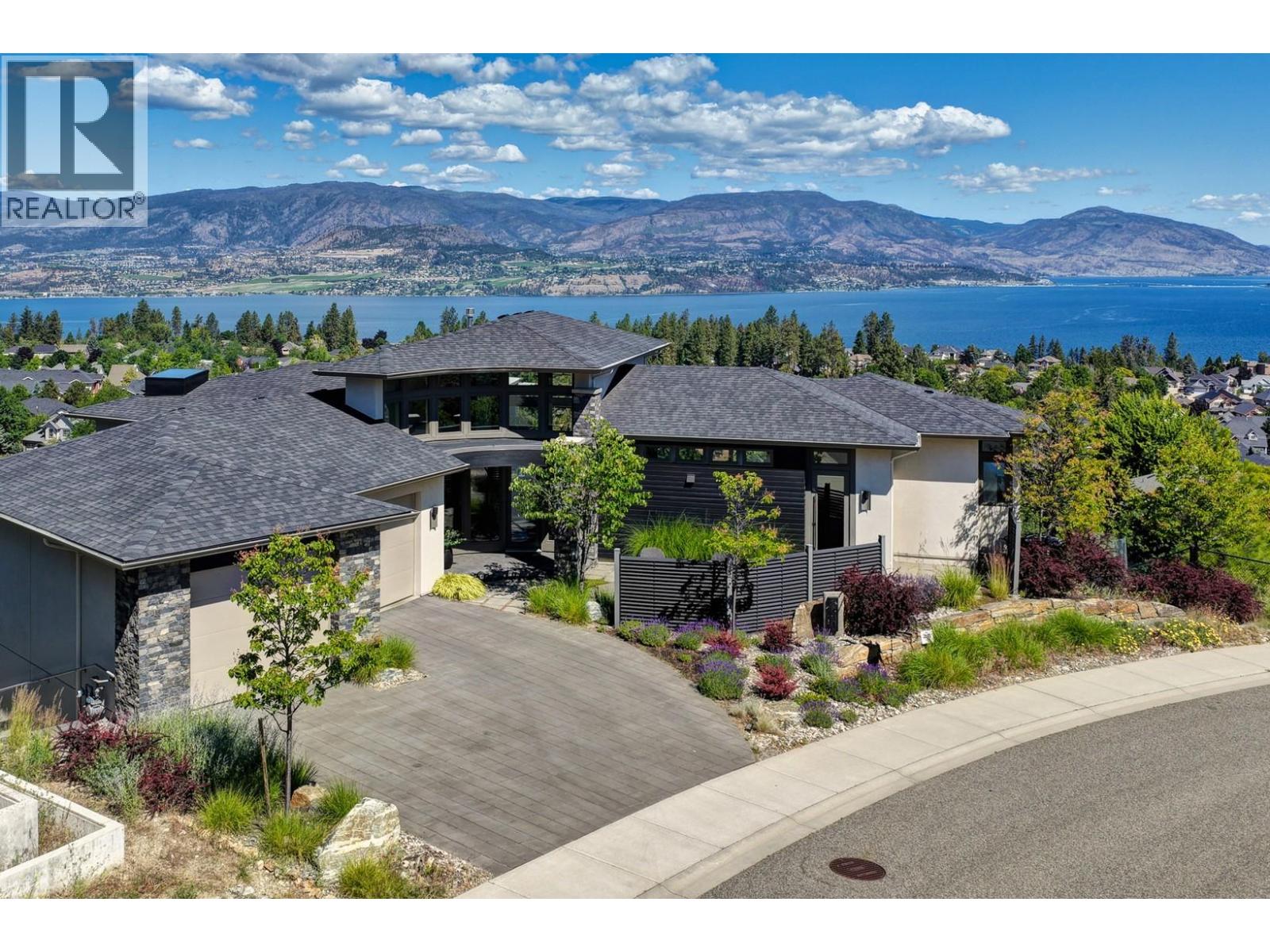 451 Swan Drive, Kelowna