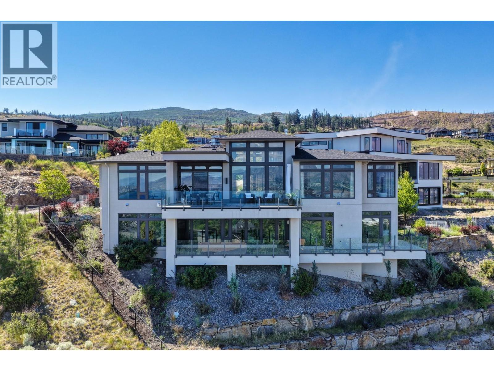 451 Swan Drive, Kelowna