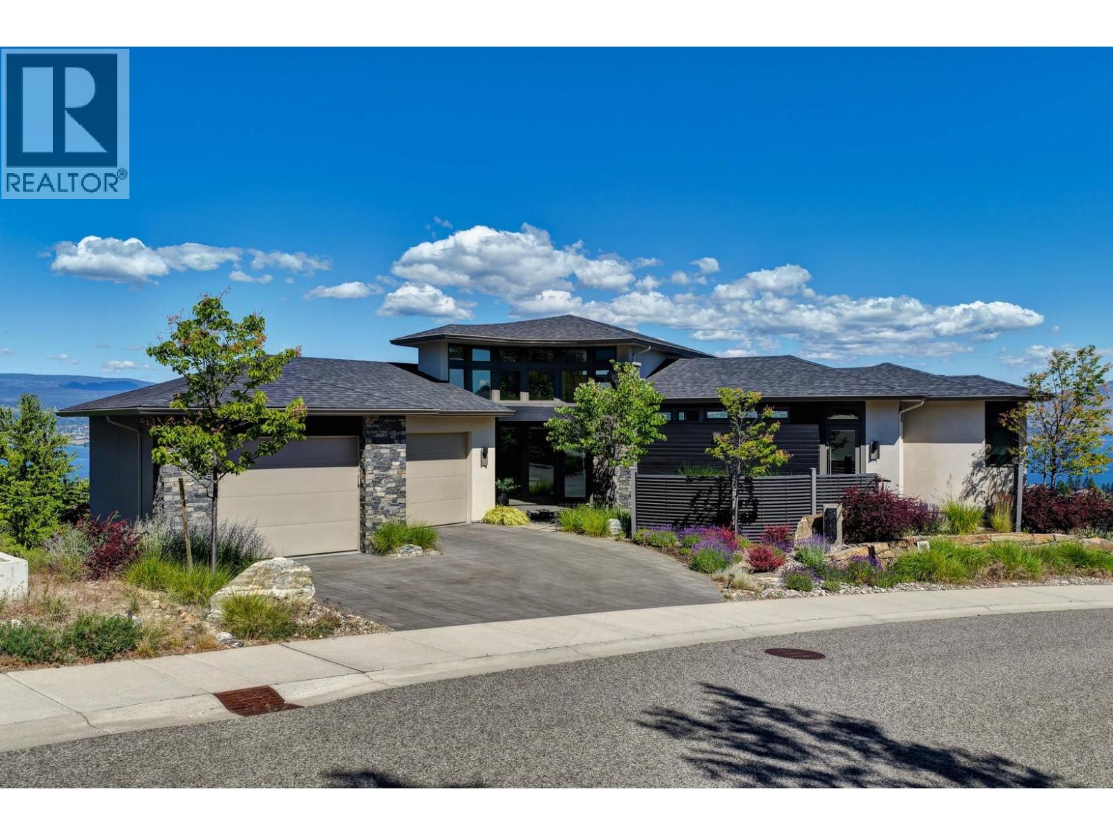 451 Swan Drive, Kelowna