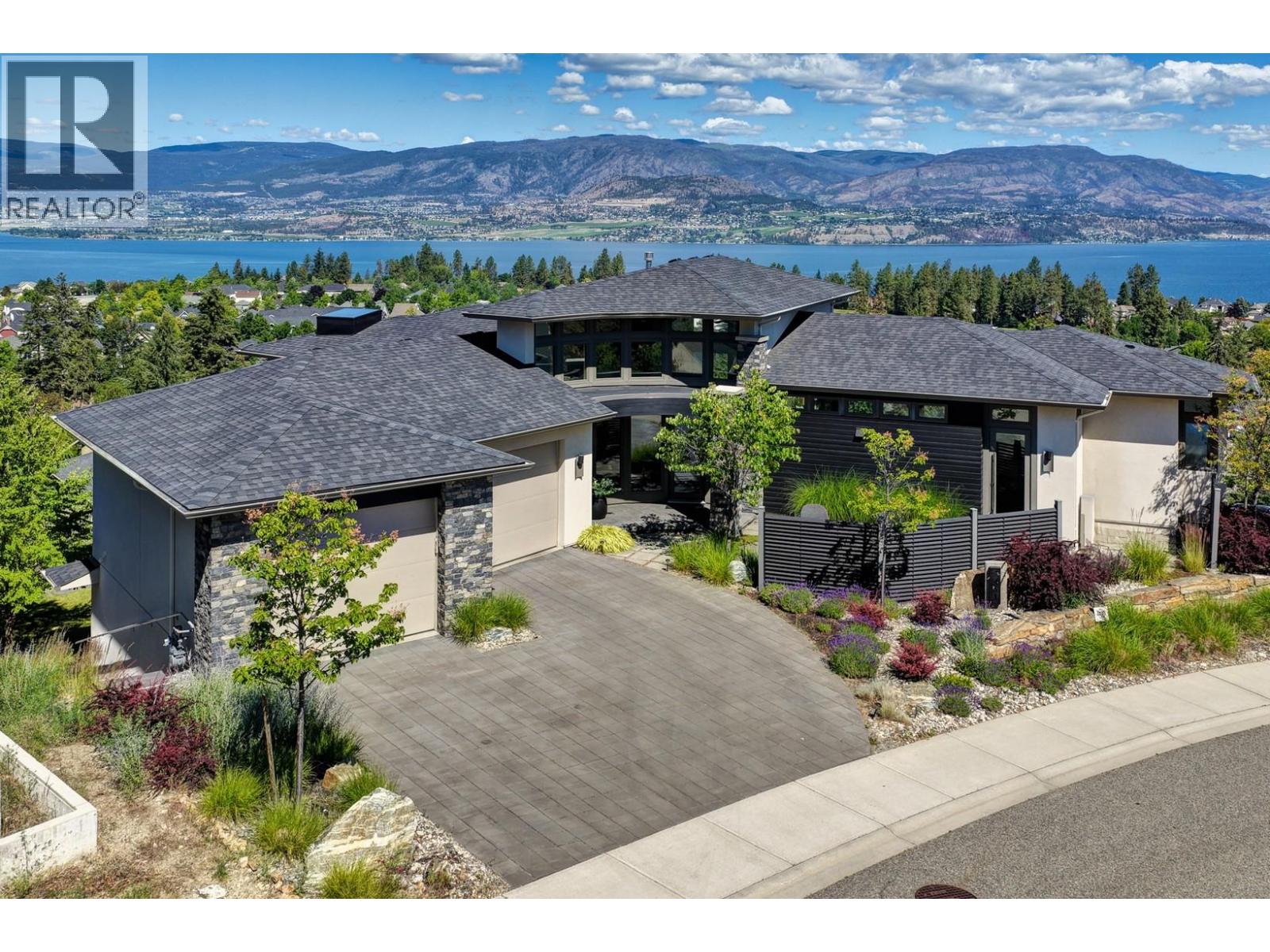 451 Swan Drive, Kelowna